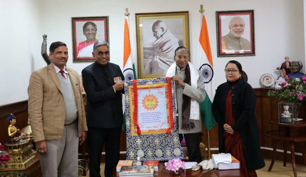 सिक्किम प्रोफेषनल यूनिवर्सिटी प्रबंधन की राज्यपाल से शिष्टाचार&nbsp;भेंट